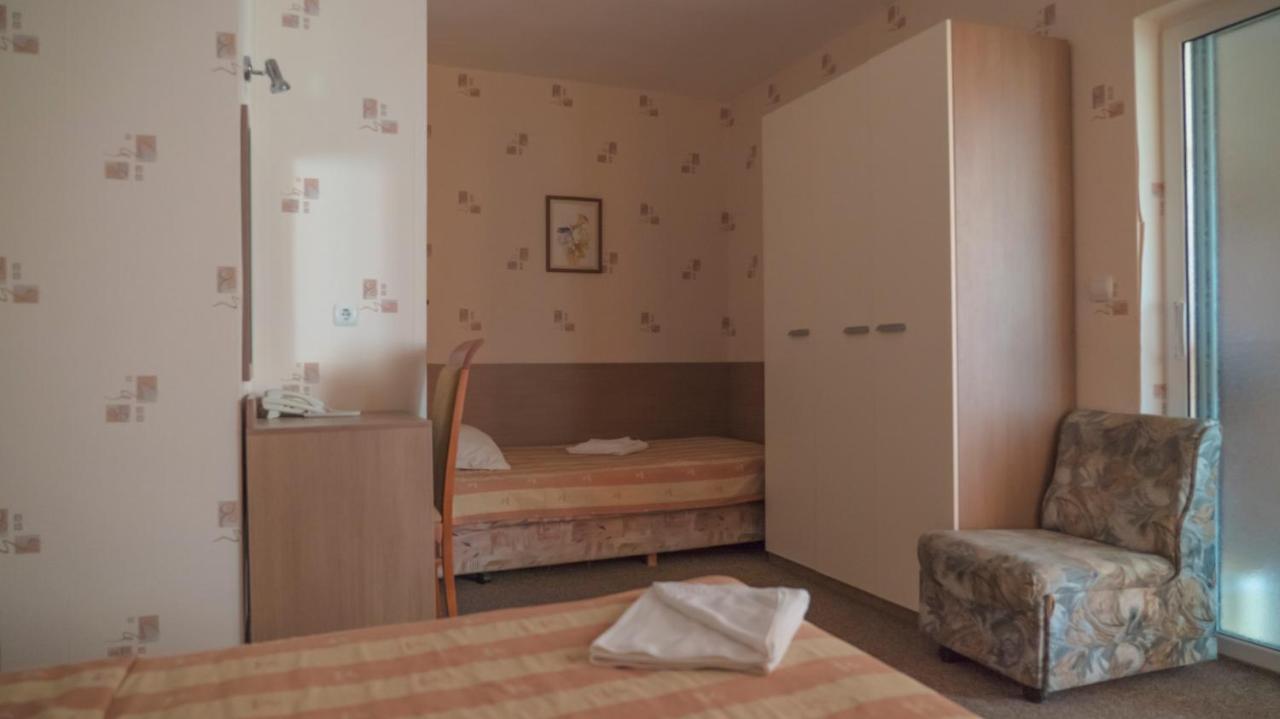Park Hotel Persey Varna Exterior foto