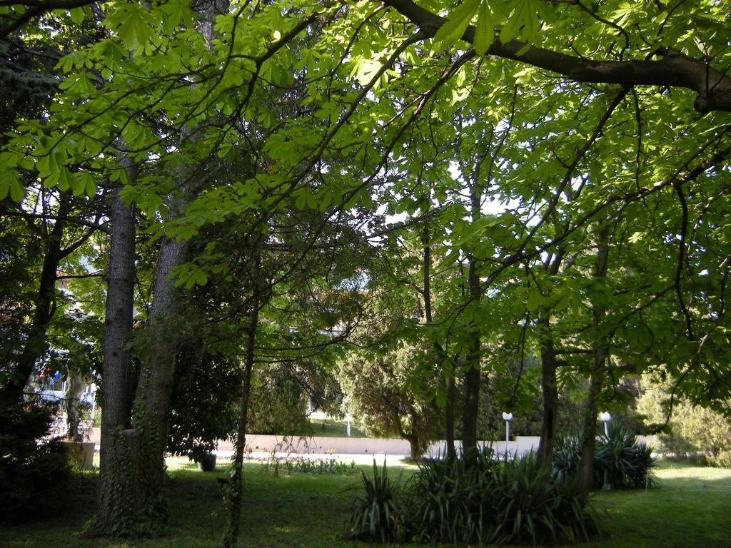 Park Hotel Persey Varna Exterior foto