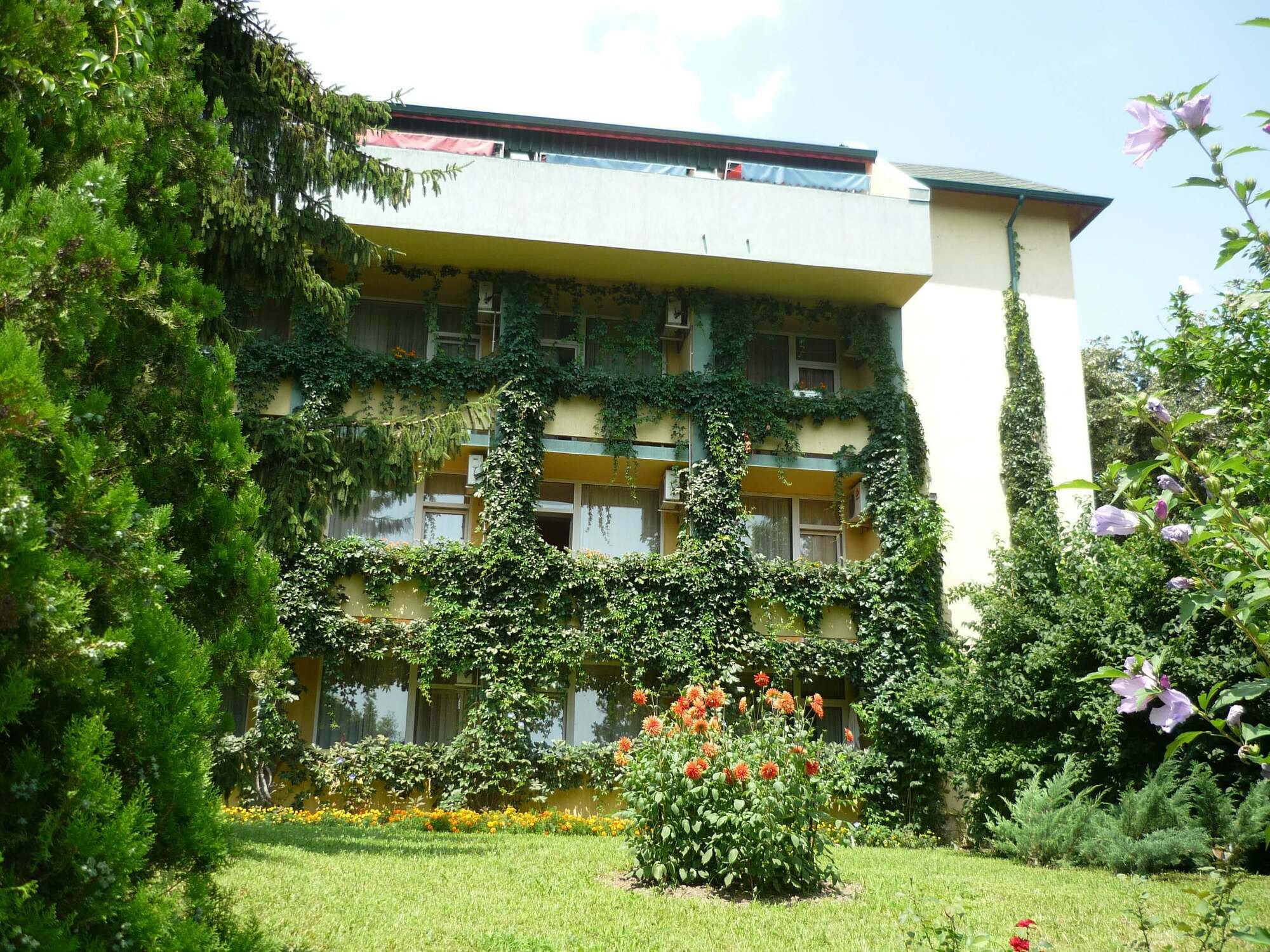 Park Hotel Persey Varna Exterior foto